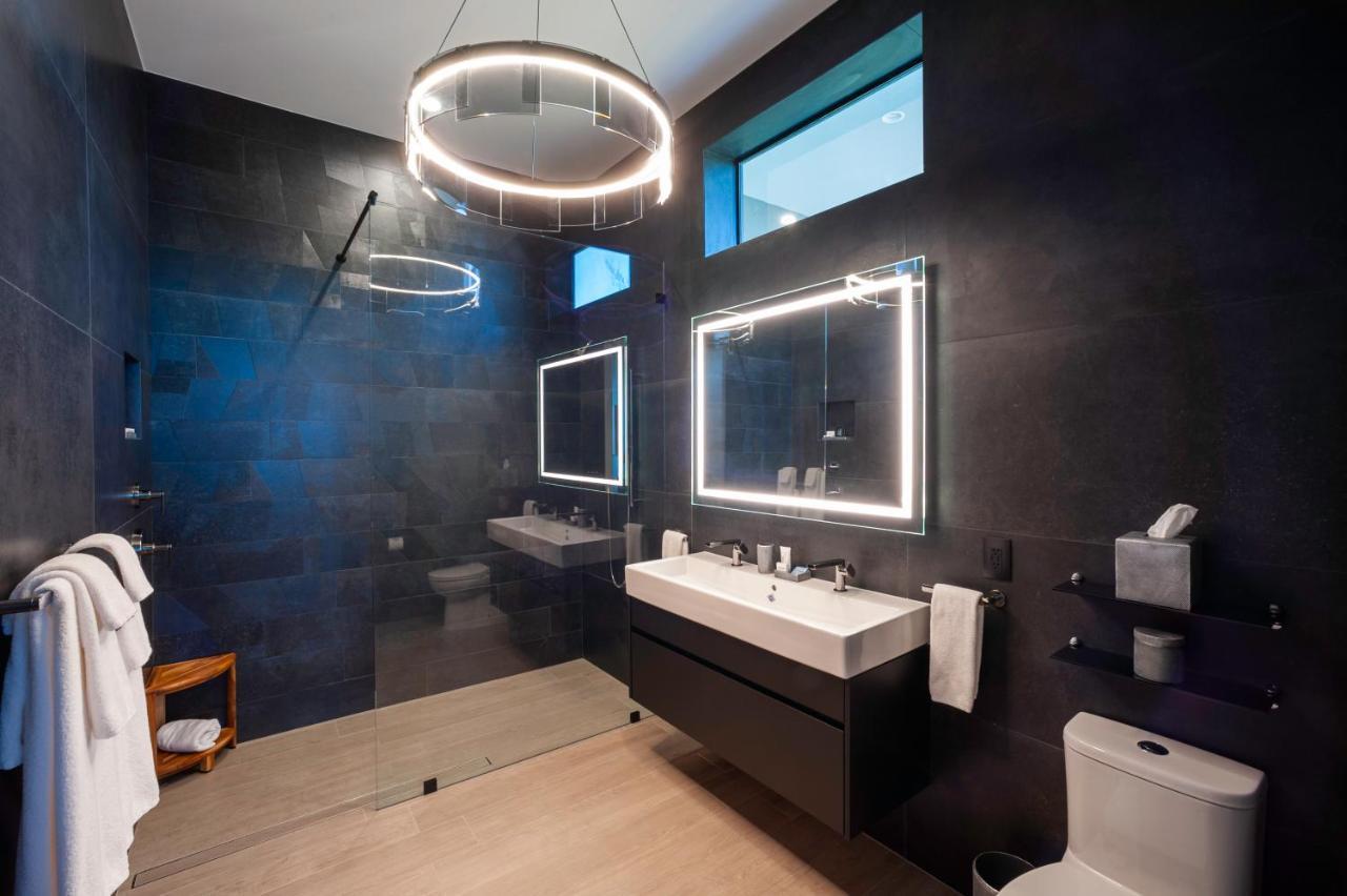 Black Urchin Boutique Resort Bodden Town Kültér fotó